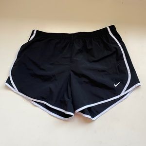 *traded* •Nike Shorts•